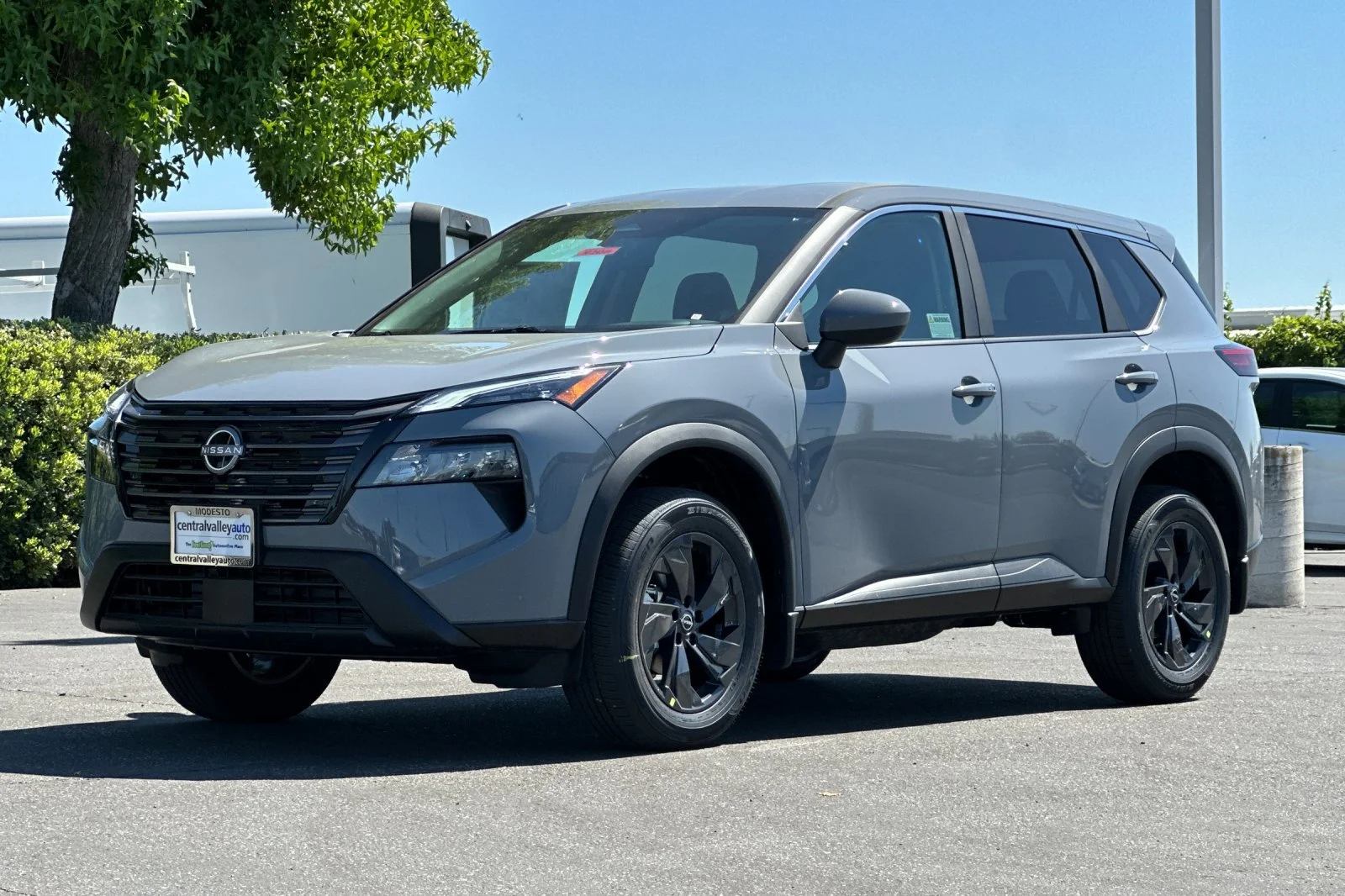 New 2026 Boulder Gray Pearl Nissan SV image 8