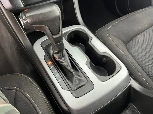Used 2021 White Chevrolet LT image 23