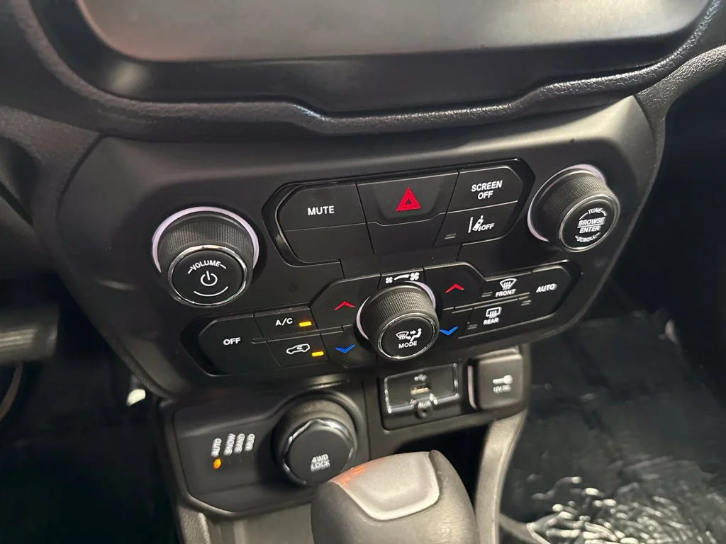 Used 2021 White Jeep Sport image 24