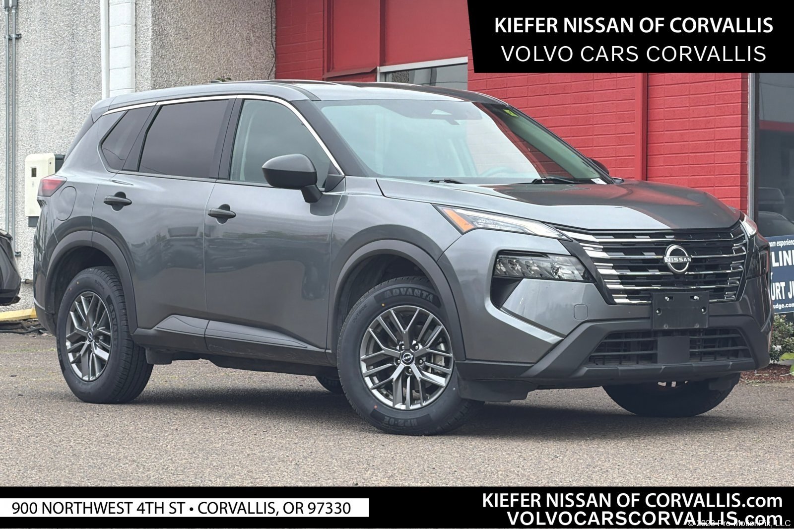 2024 Nissan Rogue S AWD's photo