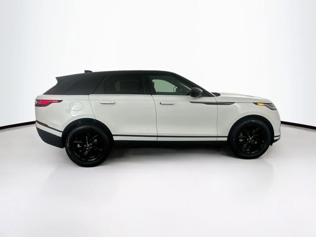 New 2026 Ostuni Pearl White Land Rover S image 4