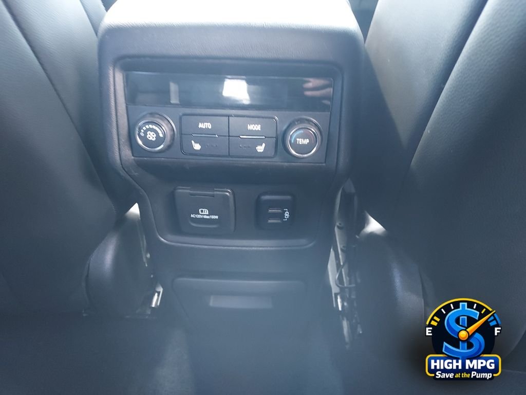 Used 2017 Silver GMC SLT-2 image 25