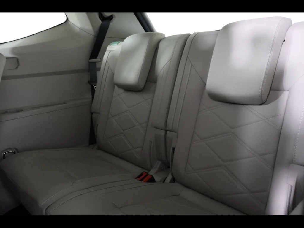 New 2026 Black Volkswagen 2.0T SE image 10