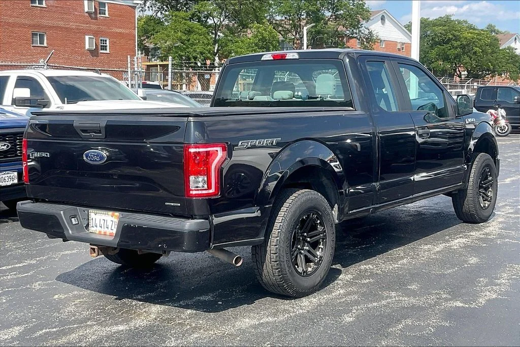 Used 2015 Black Ford XL image 12