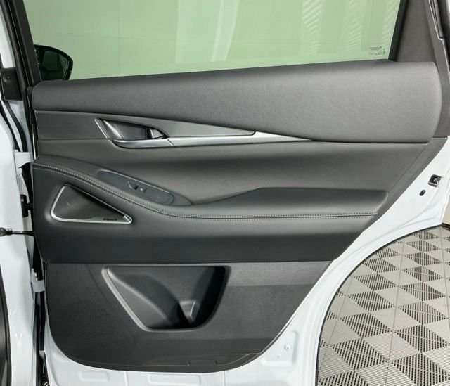 Certified Used 2027 White INFINITI LUXE image 25