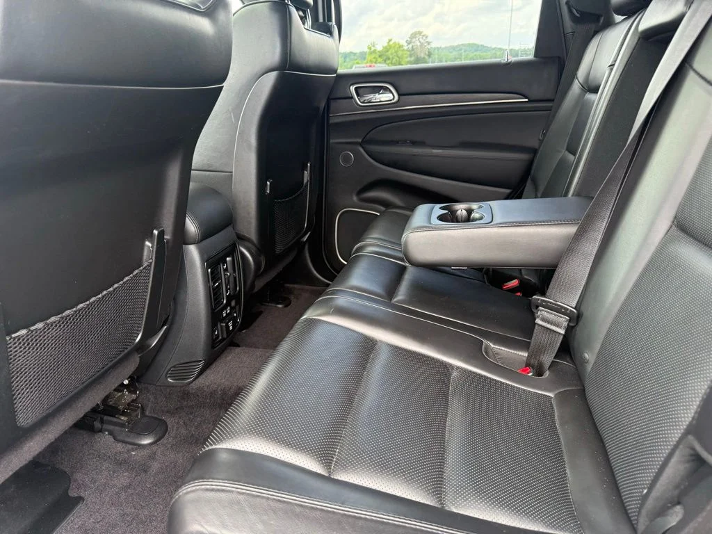 Used 2018 White Jeep Overland image 16
