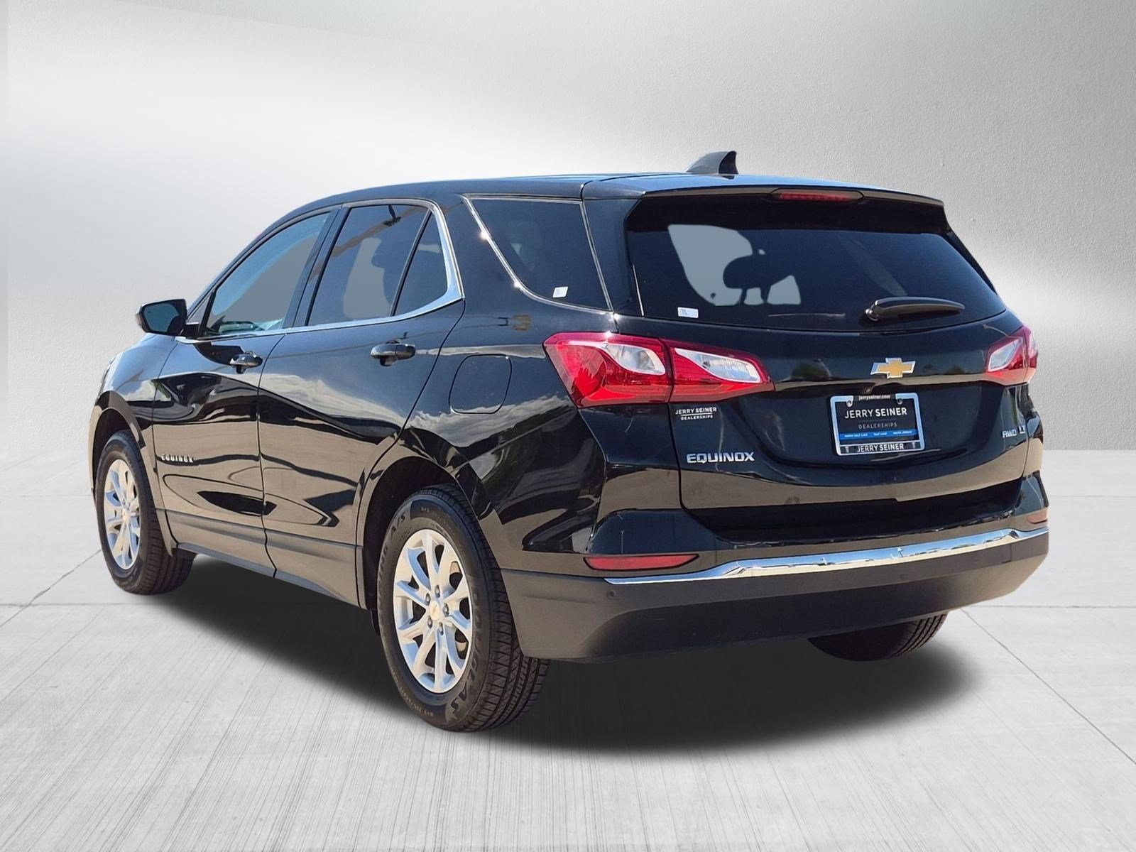Certified Used 2020 MOSAIC BLACK METALLIC Chevrolet LT image 3