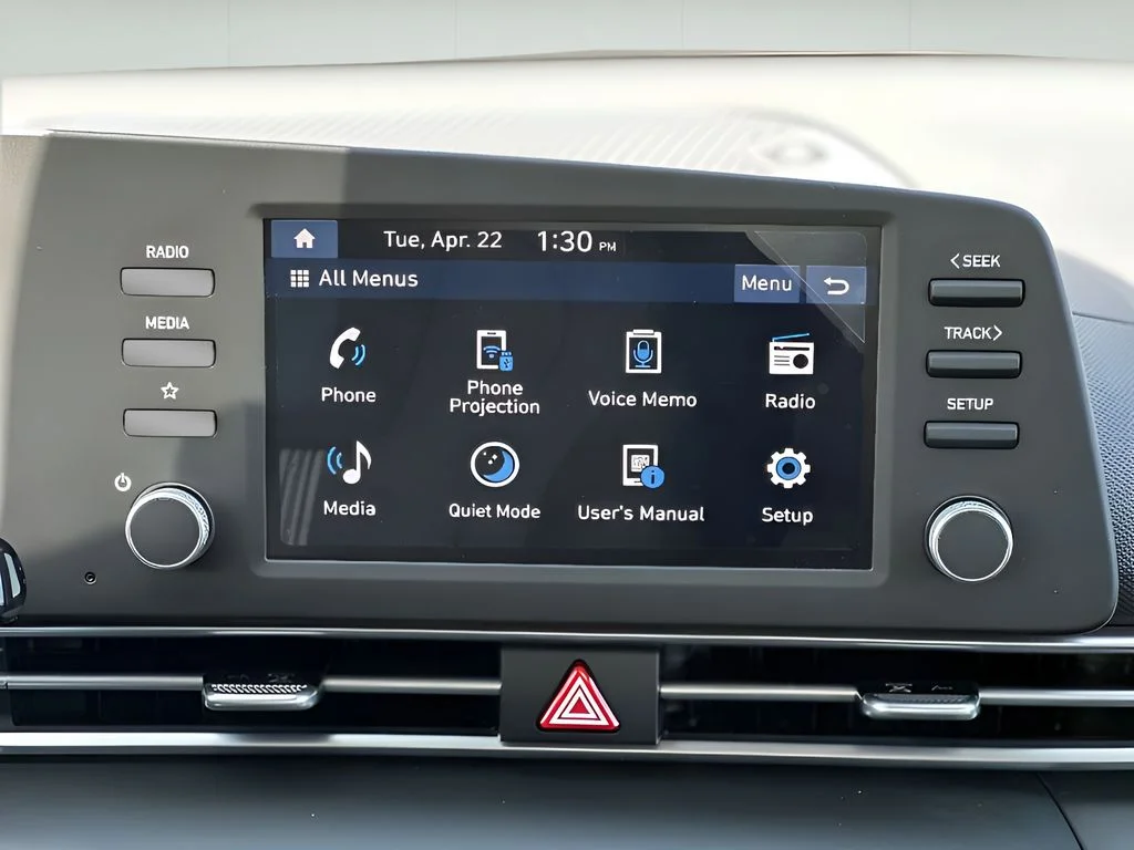 2025 Hyundai Elantra SE - Photo 21