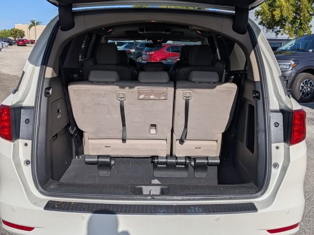 Used 2018 White Honda Touring image 13