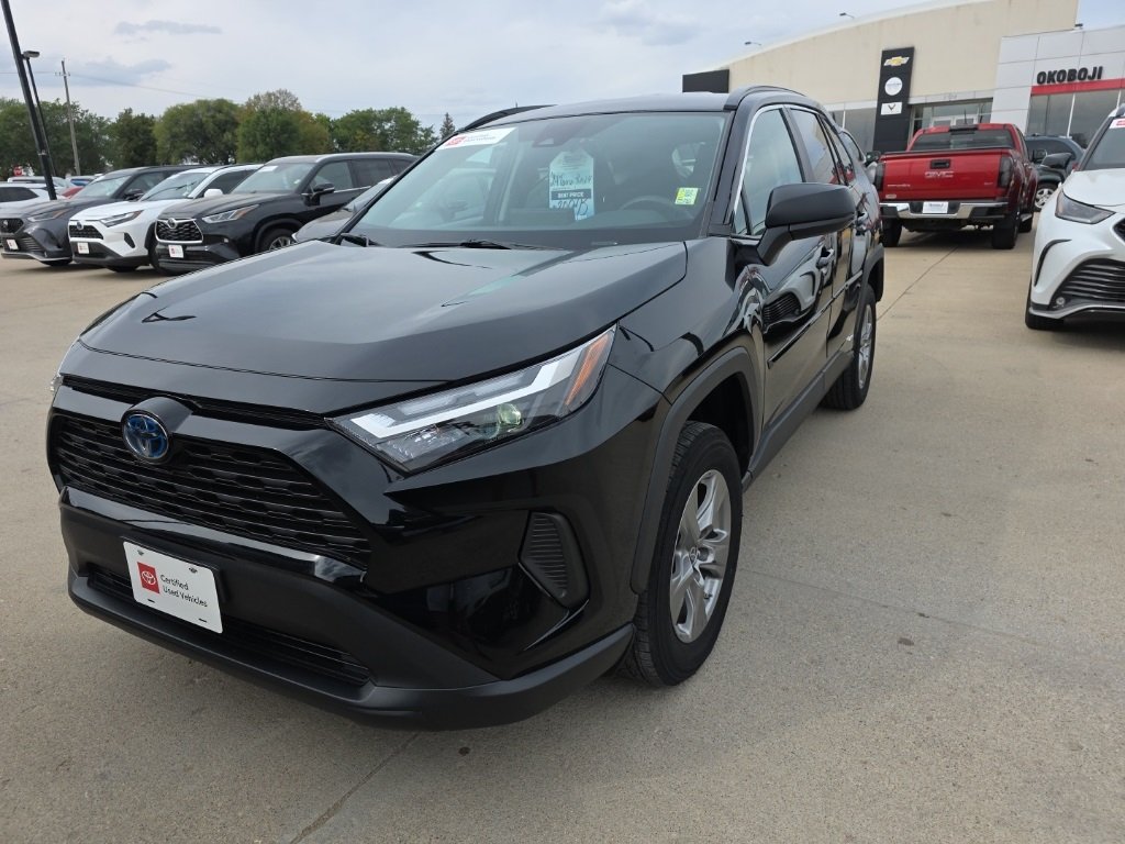 2024 Toyota RAV4 Hybrid LE photo 2