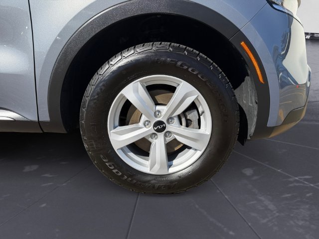 Used 2023 Silver Kia LX image 82