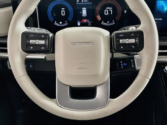 New 2027 Silver Hyundai SE image 14