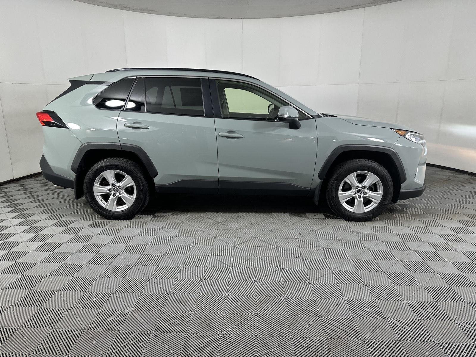 Used 2019 Lunar Rock Toyota XLE image 8