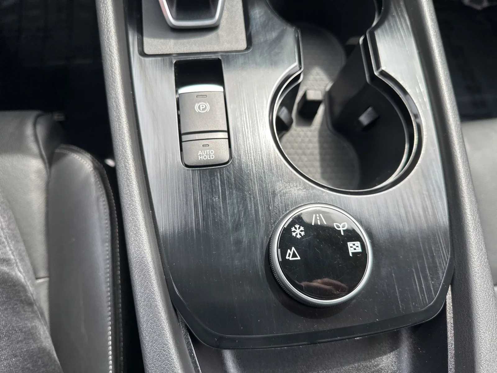 Certified Used 2025 Gray Nissan SL image 70