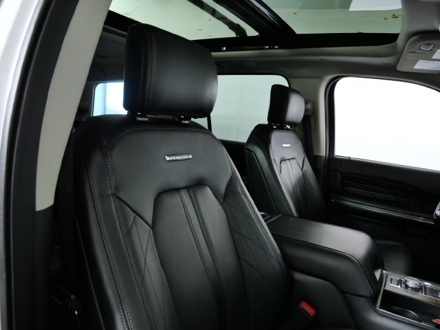 Used 2019 White Ford Platinum image 10