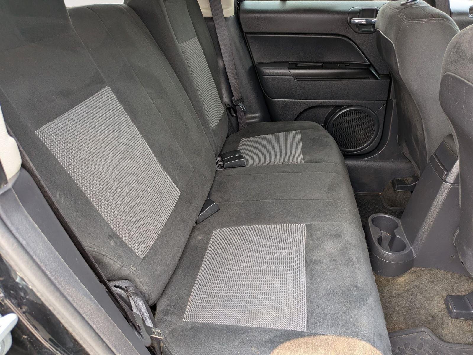 Used 2017 Black Clearcoat Jeep Latitude image 25