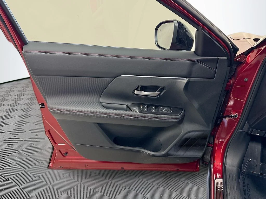 2025 Nissan Kicks SR AWD - Photo 21