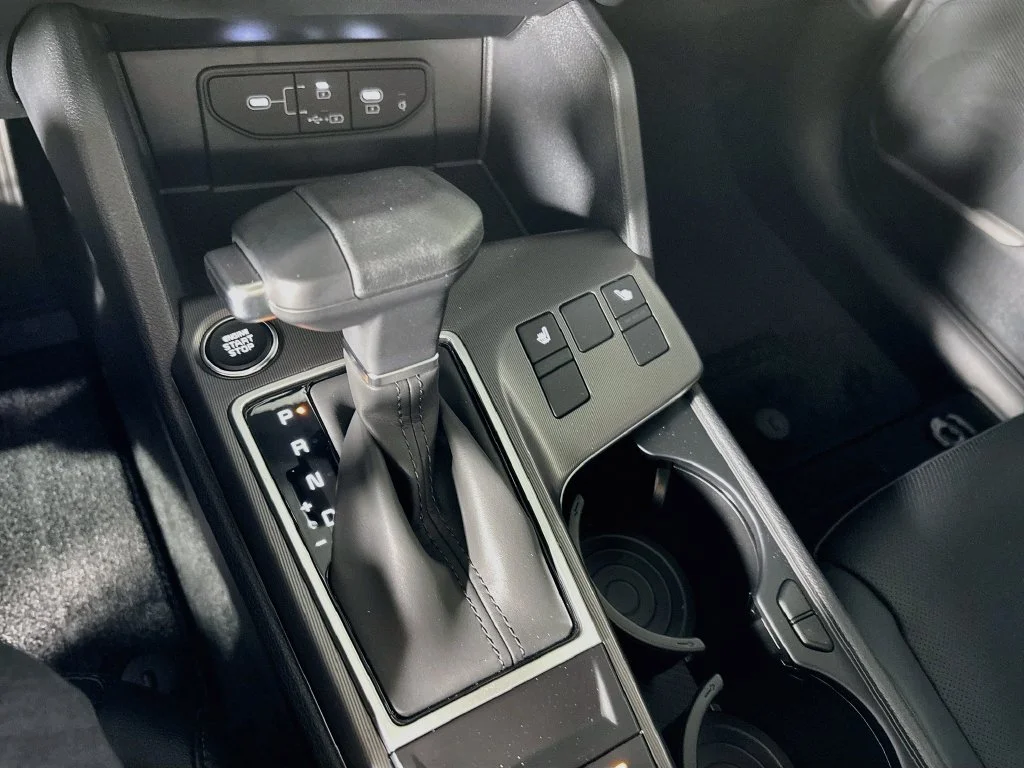New 2027 Wolf Gray Kia EX image 17
