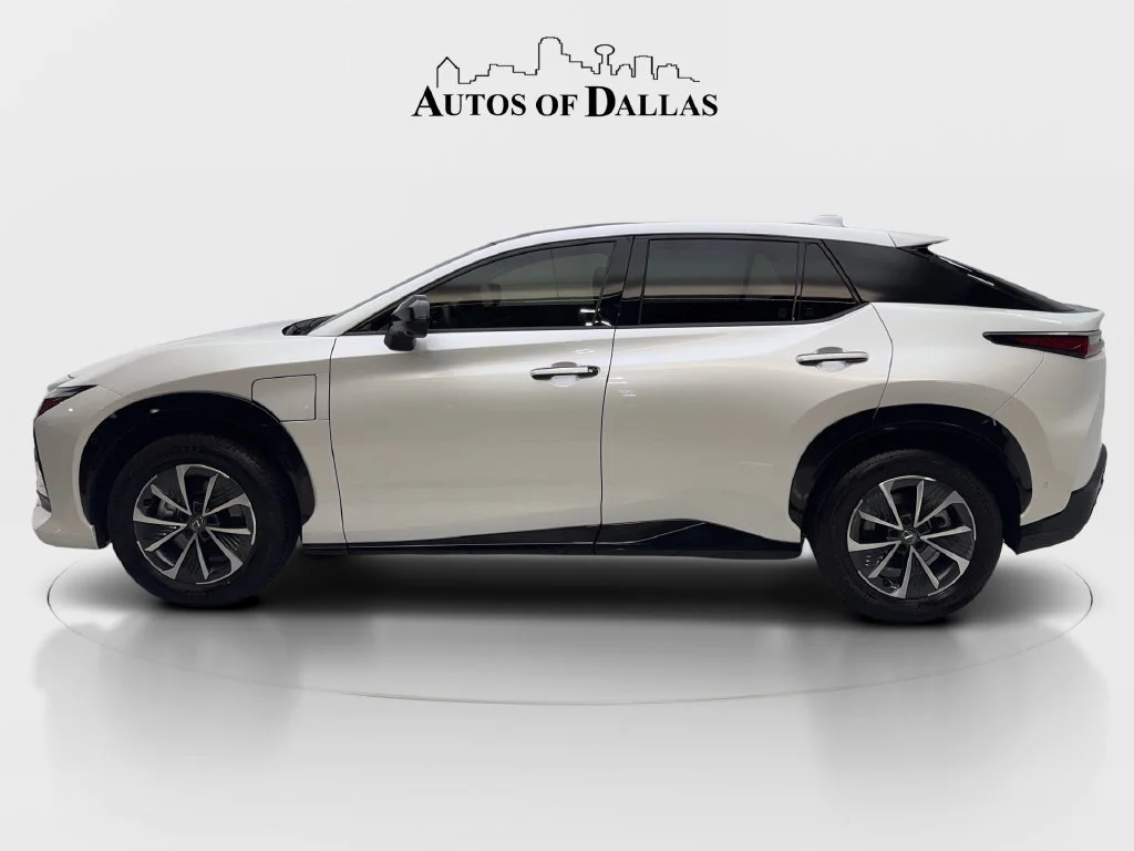 Used 2024 White Lexus 300e Premium image 11