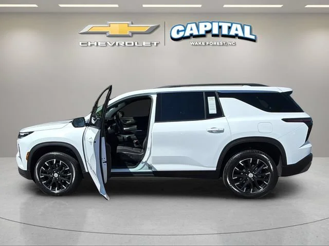 Used 2026 Summit White Chevrolet LT image 9
