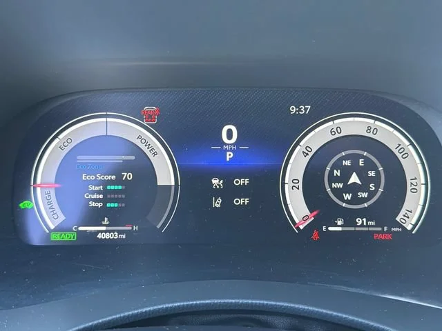 Used 2024 Off-white Toyota Limited image 27