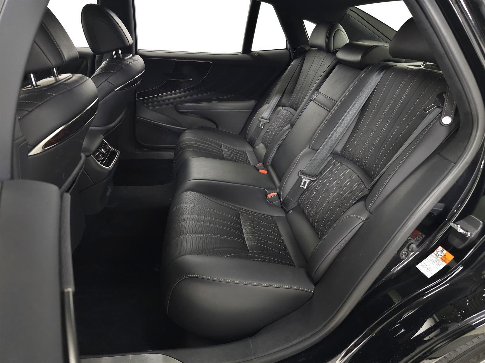 Certified Used 2022 Obsidian 212 Lexus  image 38