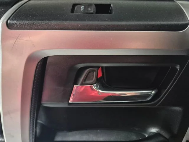 2018 Toyota 4Runner SR5 - Photo 31
