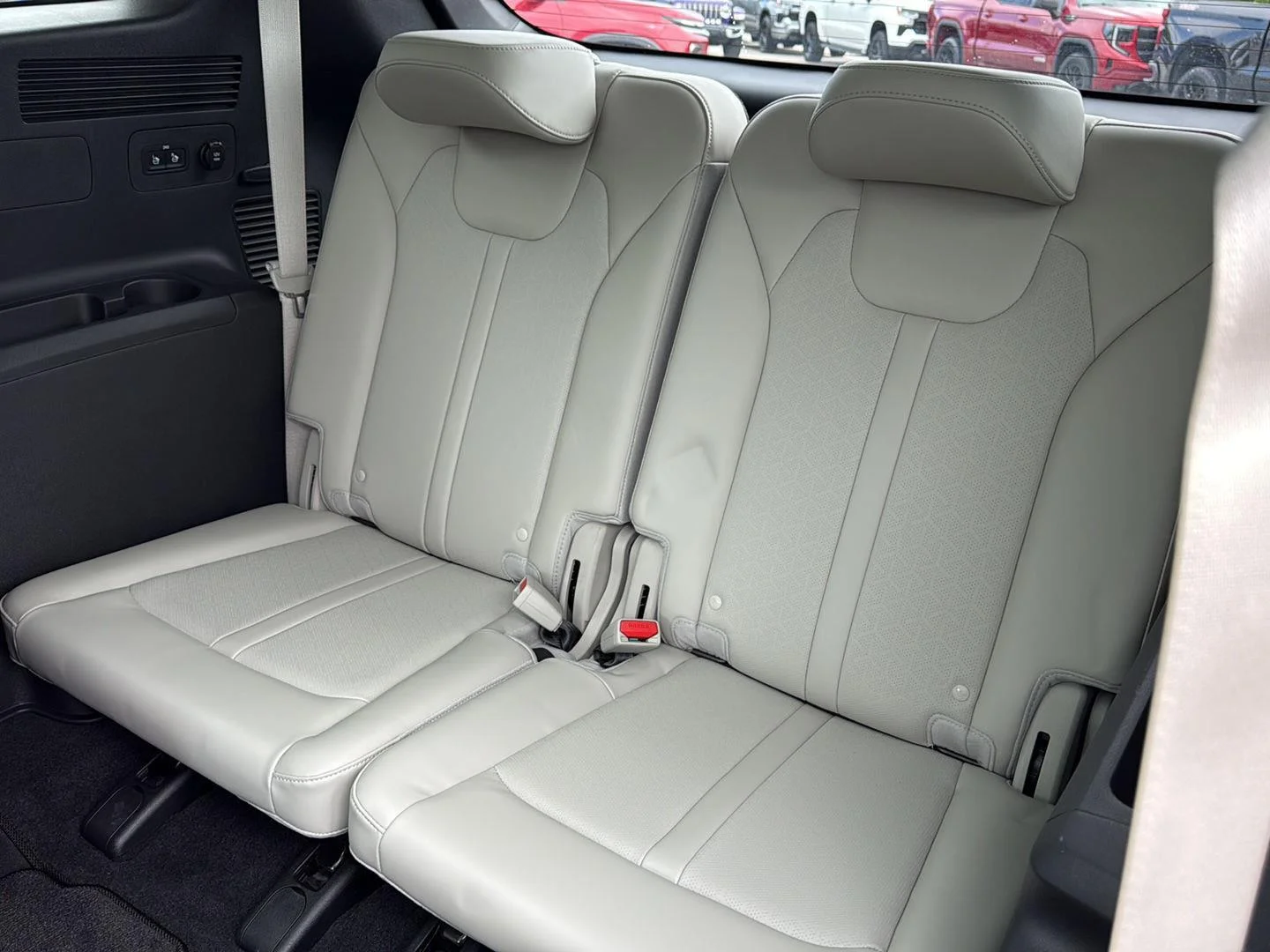 Used 2023 Wolf Gray Kia EX image 13