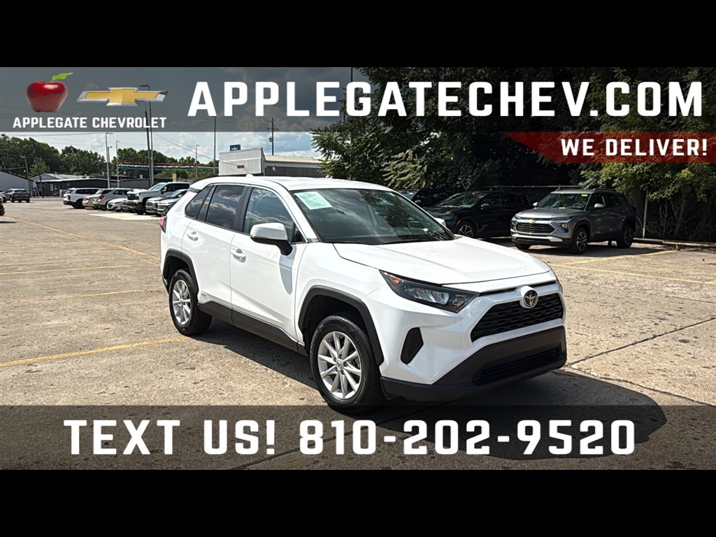 2022 Toyota RAV4 LE AWD
