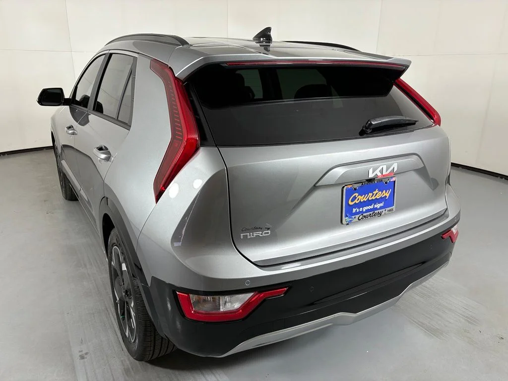 New 2026 Steel Gray Kia WIND image 6