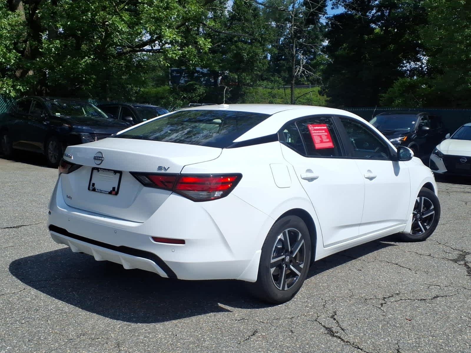 Certified Used 2024 Fresh Powder Nissan SV image 7