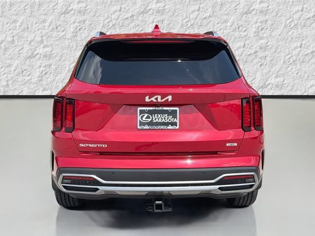 Used 2023 Runway Red Kia EX image 4