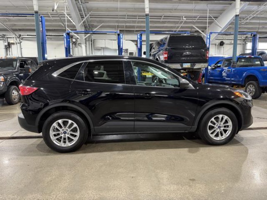 Used 2022 Agate Black Ford SE image 8
