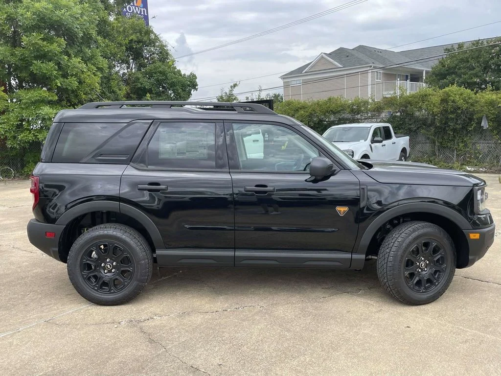 New 2026 Shadow Black Ford Badlands image 2