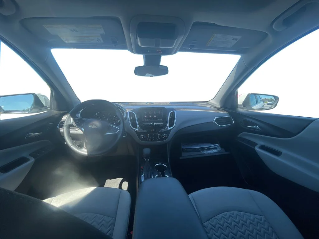 Used 2024 Summit White Chevrolet LT image 9