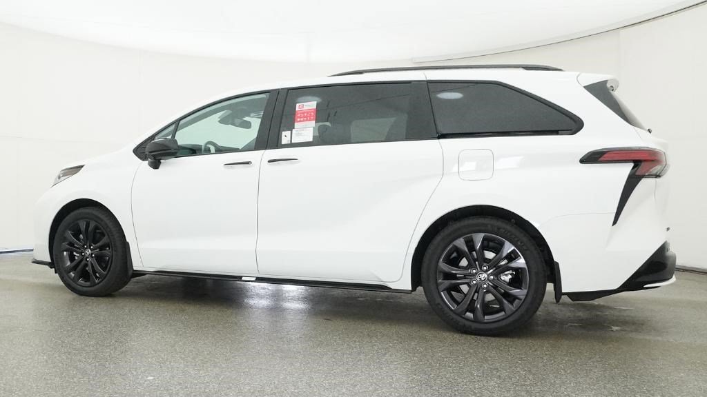 New 2026 Ice Cap Toyota  XSE image 58