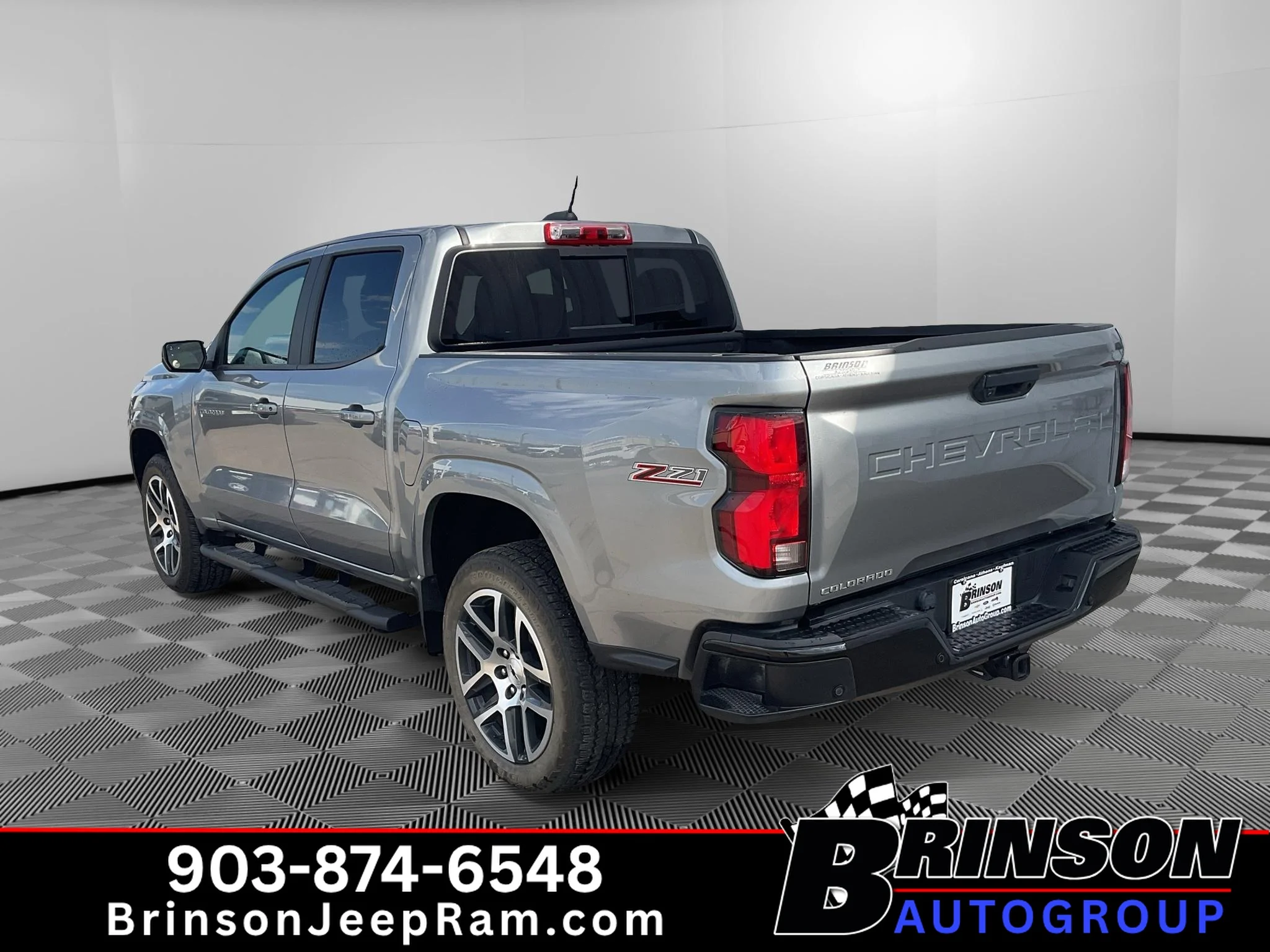 Used 2024 Sterling Gray Metallic Chevrolet 4WD Z71 image 5