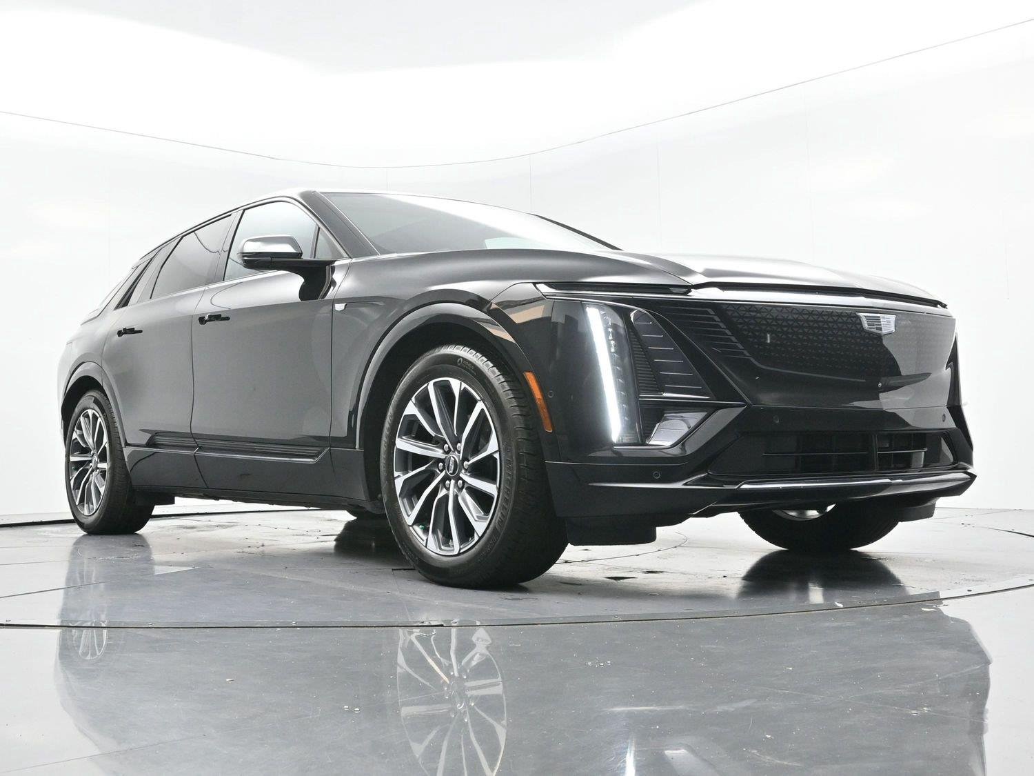 Used 2024 Stellar Black Metallic Cadillac Sport 1 image 41