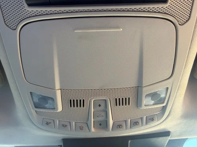 Used 2020 White Ford Limited image 28