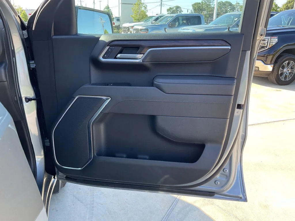 Used 2026 Silver GMC SLT image 16