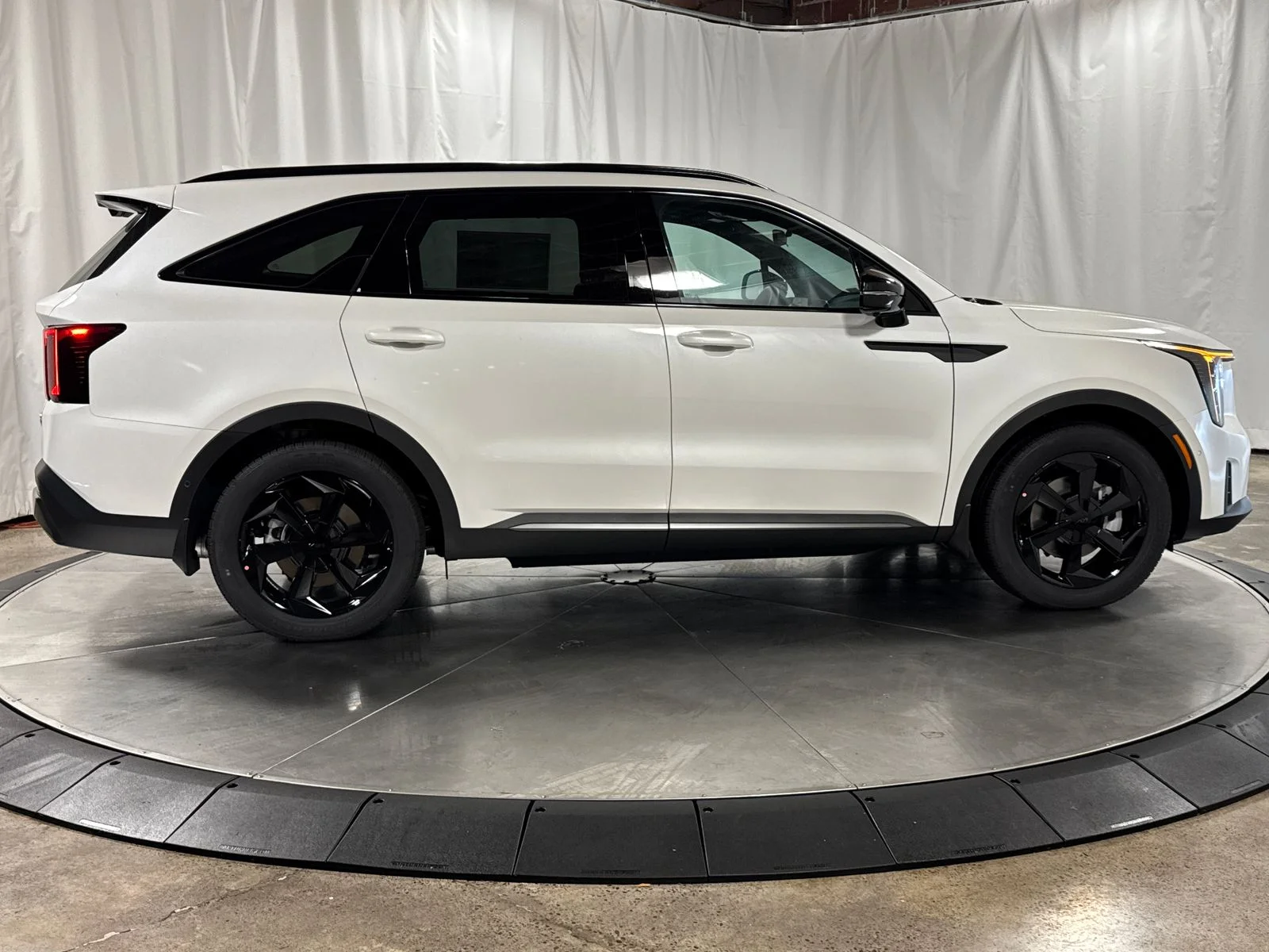 New 2026 Snow White Pearl Kia X-Line SX Prestige image 6