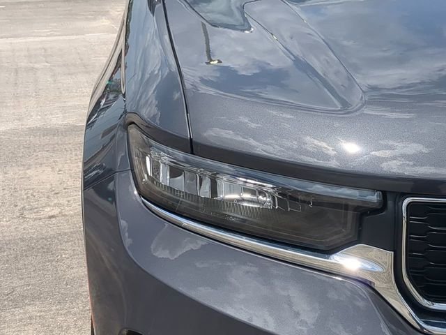 New 2026 Baltic Gray Metallic Clear-Coat Exterior Paint Jeep Laredo X image 10