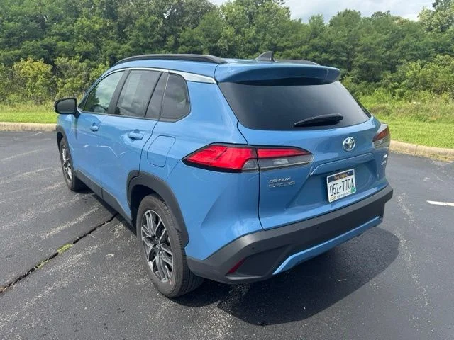 Used 2026 Blue Toyota XLE image 5