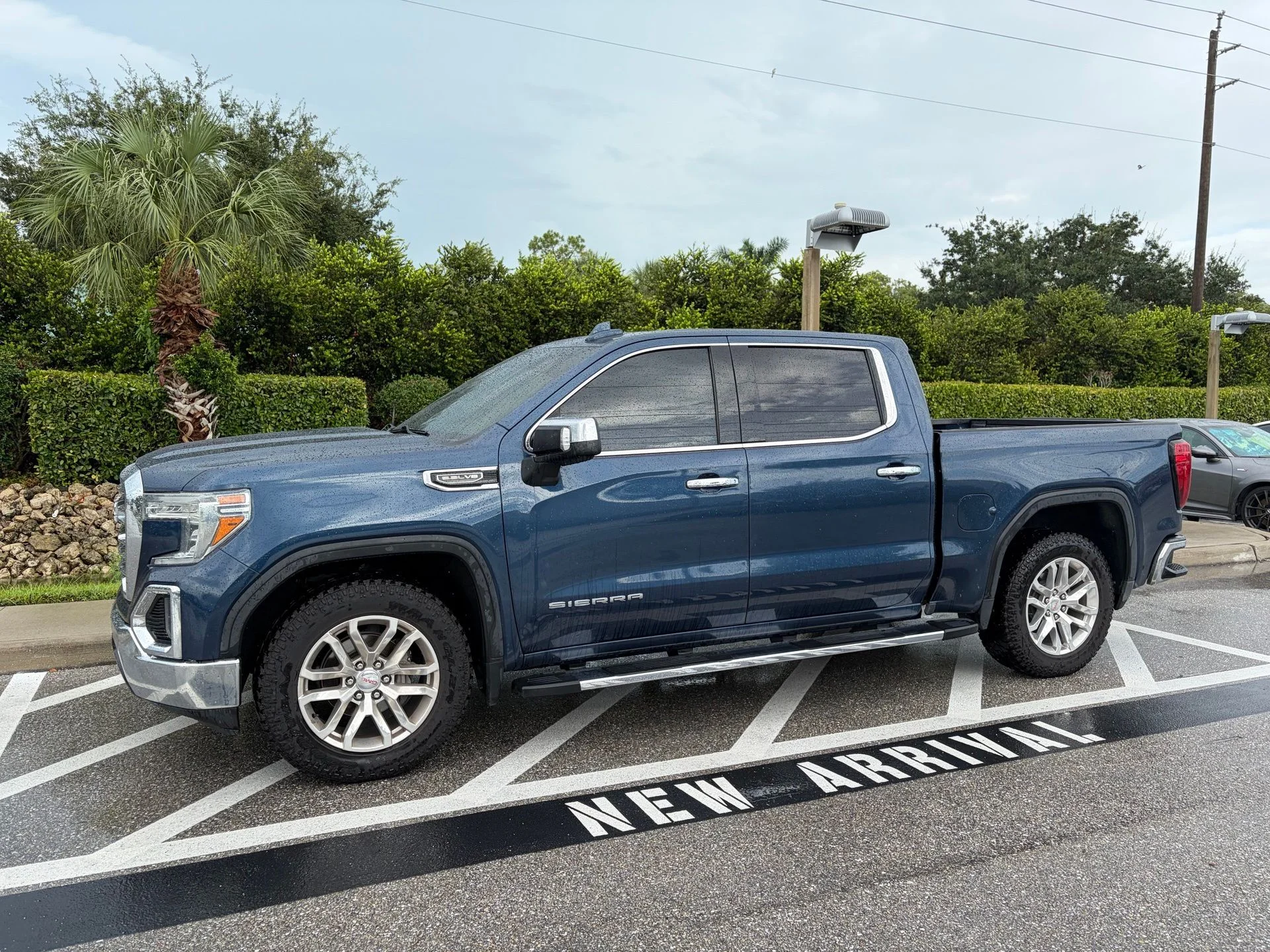 Used 2019 Pacific Blue Metallic GMC SLT image 12