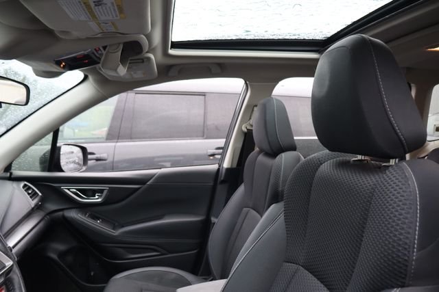 Used 2019 Gray Subaru Premium image 8