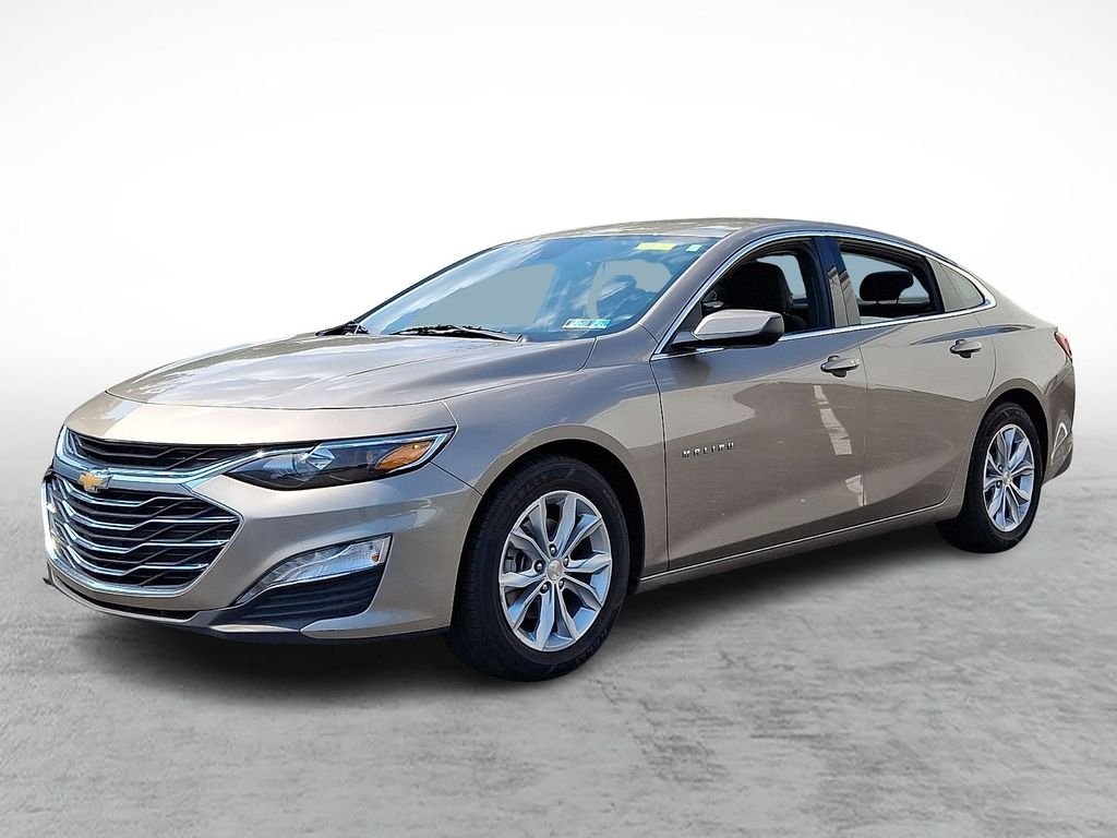 Used 2024 Gray Chevrolet LT image 3