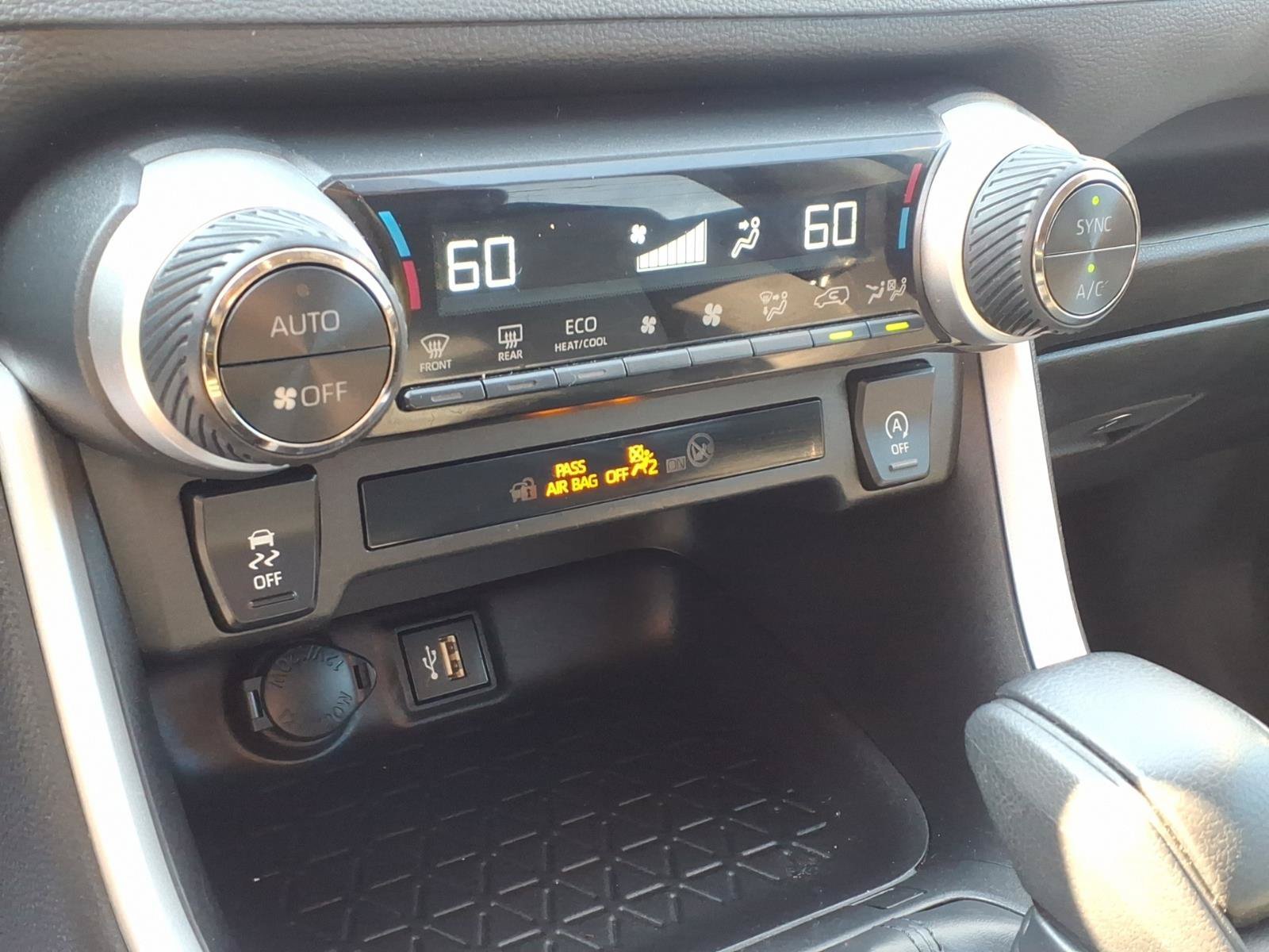 Used 2024 Ice Cap Toyota XLE image 19