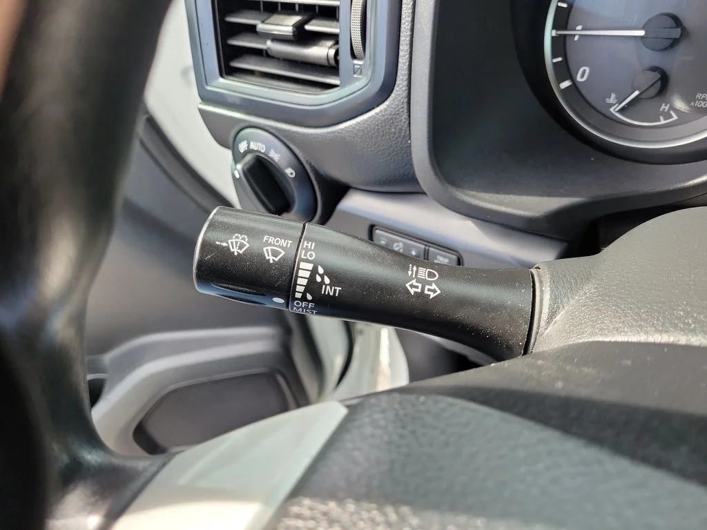 Used 2020 White Nissan S image 29