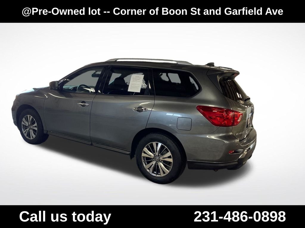 Used 2020 Gray Nissan SL image 3