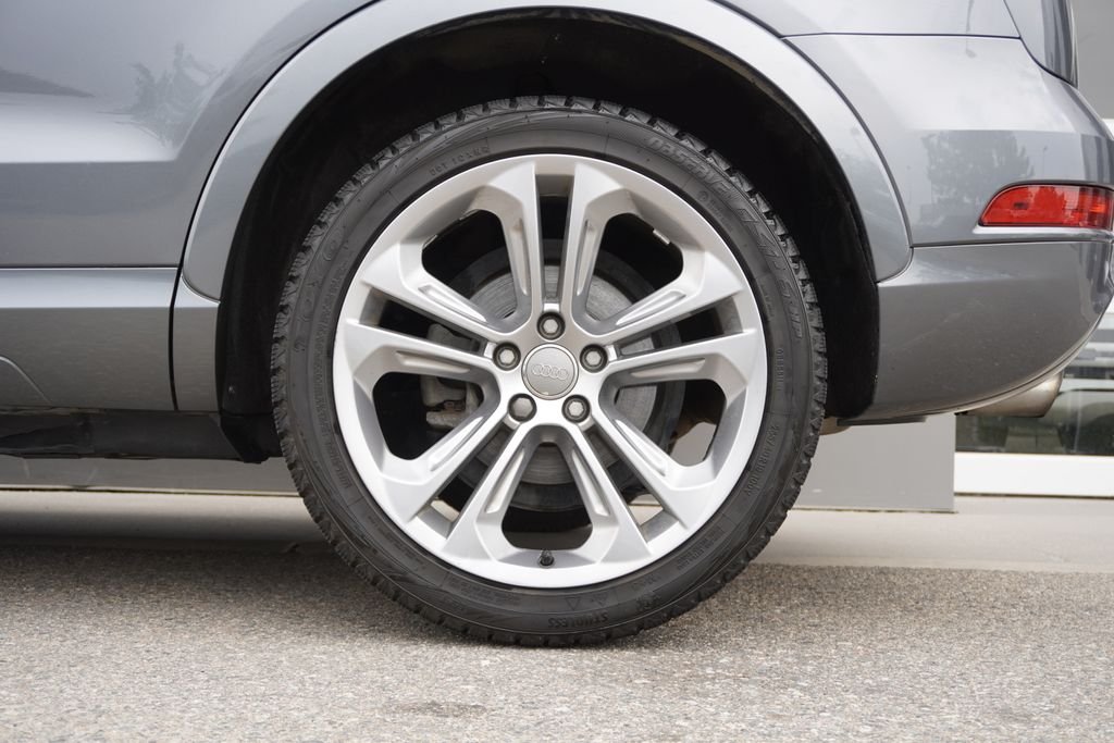 Used 2015 Gray Audi 2.0T Premium Plus image 33
